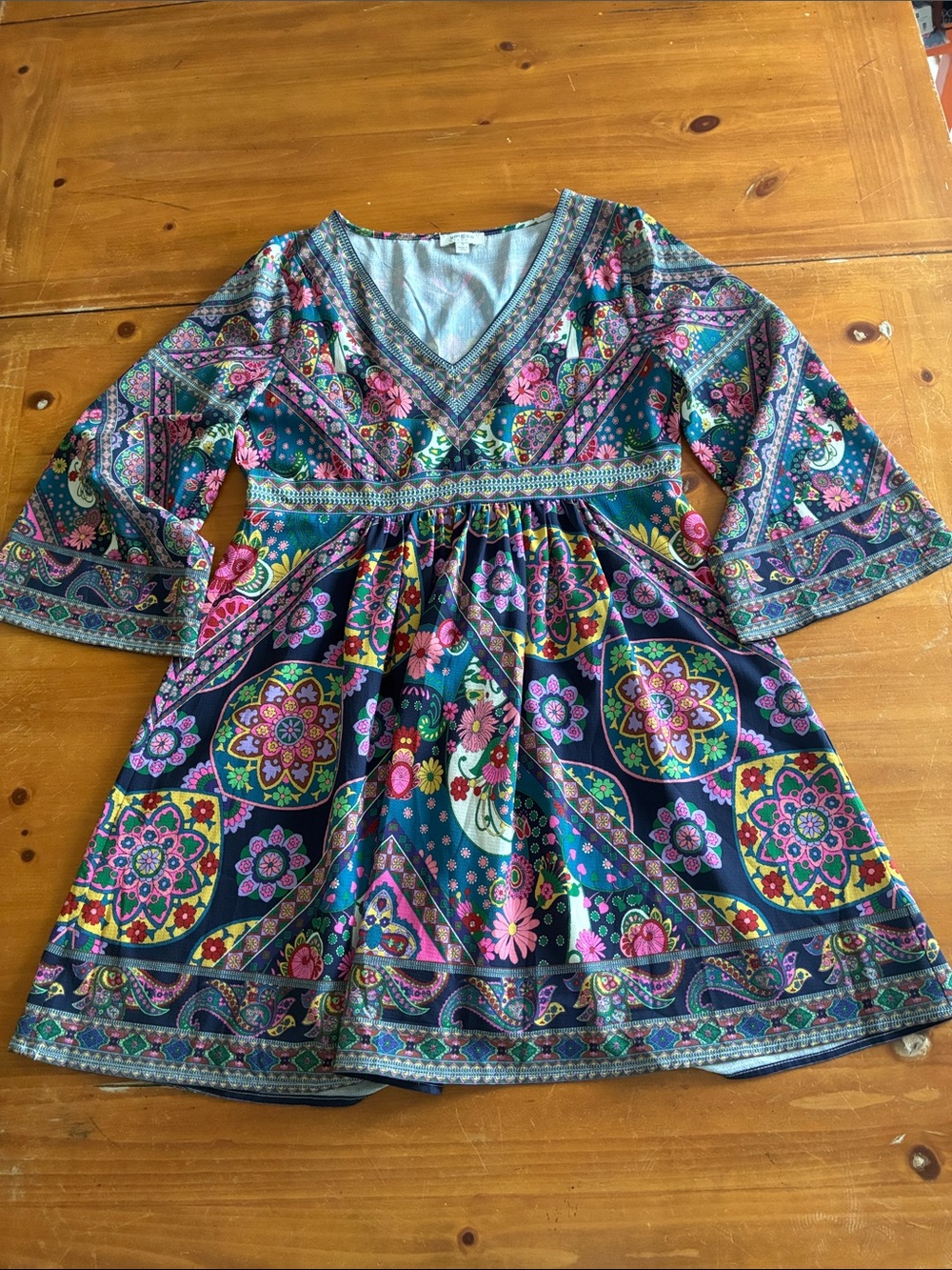 Umgee Floral Boho Midi Dress with V-Neck Size Small